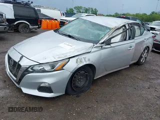 2020 Nissan Altima S with VIN 1N4BL4BV2LN301799, listed as a IAAI auction lot 42126910 with 174,185 mi miles and . Bid and sale history available at carsss.com. Image 16.