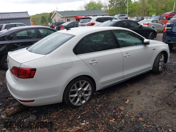 2014 Volkswagen Jetta GLI с VIN 3VW4T7AJ7EM315601, выставлен на аукционе IAAI как лот 42190687 с пробегом 113 220 миль миль и . История ставок и продаж доступна на DreamBid. Изображение 4.