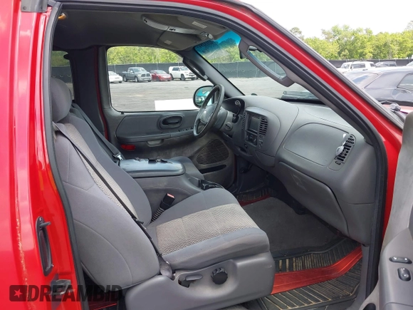 2003 Ford F-150 XL with VIN 1FTRX17243NA84413, listed as a IAAI auction lot 42132813 with 190,715 mi miles. Bid and sale history available at carsss.com. Image 5.