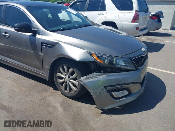 2015 Kia Optima LX z VIN 5XXGM4A7XFG508280, wystawiony jako IAAI lot #42116240 z przebiegiem 221 269 mil mil oraz . Historia ofert i sprzedaży dostępna na DreamBid. Obrazek 6.