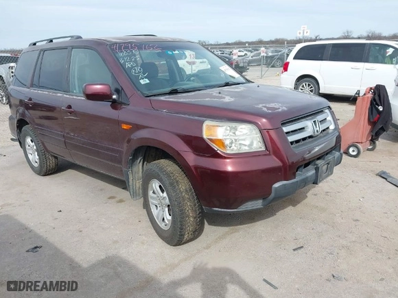 2008 Honda Pilot VP with VIN 5FNYF28298B024958, listed as a IAAI auction lot 41795162 with 196,394 mi miles. Bid and sale history available at carsss.com. Image 1.