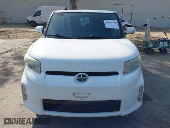 2015 Scion xB with VIN JTLZE4FE3FJ080193, listed as a IAAI auction lot 41976842 with 164,988 mi miles. Bid and sale history available at carsss.com. Image 13.