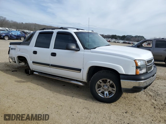 2005 Chevrolet Avalanche Z71 with VIN 3GNEK12ZX5G252768, listed as a Copart auction lot 43076865 with 181,213 mi miles and Clean title. Bid and sale history available at DreamBid. Image 4.