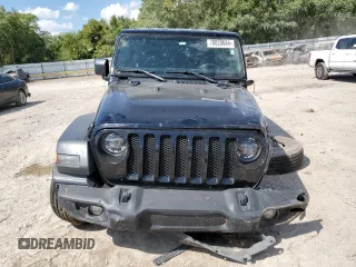 2022 Jeep Wrangler Unlimited Willys with VIN 1C4HJXDMXNW254583, listed as a Copart auction lot 70820684 with 42,931 mi miles and Salvage Title. Bid and sale history available at DreamBid. Image 5.