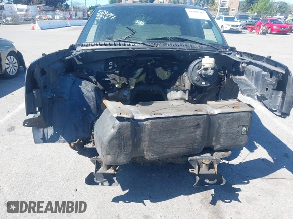 2005 Chevrolet Silverado 1500 LS z VIN 2GCEC13T751224600, wystawiony jako IAAI lot #41806461 z przebiegiem Nie podano mil oraz . Historia ofert i sprzedaży dostępna na DreamBid. Obrazek 6.