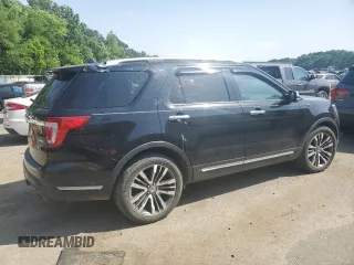 2018 Ford Explorer Platinum z VIN 1FM5K8HT7JGA51982, wystawiony jako Copart lot #57601575 z przebiegiem 126 400 mil mil oraz Szkoda całkowita • Salvage title. Historia ofert i sprzedaży dostępna na DreamBid. Obrazek 3.