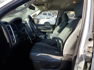 2013 Ram 1500 Big Horn z VIN 1C6RR6GT2DS694112, wystawiony jako Copart lot #85117694 z przebiegiem 126 345 mil mil oraz Szkoda całkowita • Salvage title. Historia ofert i sprzedaży dostępna na DreamBid. Obrazek 7.