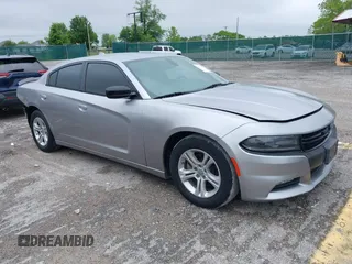 2015 Dodge Charger SXT с VIN 2C3CDXHG1FH886088, выставлен на аукционе IAAI как лот 42331369 с пробегом 119 659 миль миль и . История ставок и продаж доступна на DreamBid. Изображение 1.