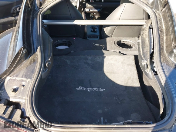 2021 Toyota Supra 2.0 with VIN WZ1DB2C09MW043680, listed as a IAAI auction lot 41732849 with 36,821 mi miles and . Bid and sale history available at DreamBid. Image 8.