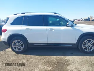 2023 Mercedes-Benz GLB 250 с VIN W1N4M4GB8PW320011, выставлен на аукционе IAAI как лот 41310606 с пробегом 19 091 миль миль и . История ставок и продаж доступна на DreamBid. Изображение 14.