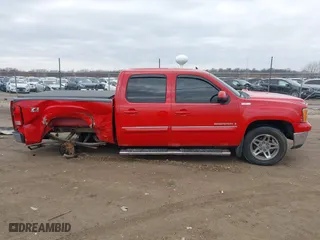 2008 GMC Sierra 1500 Work Truck with VIN 2GTEK133681292376, listed as a IAAI auction lot 41742916 with 319,024 mi miles. Bid and sale history available at carsss.com. Image 13.