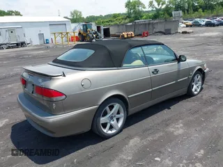 2003 Saab 9-3 SE z VIN YS3DF78KX37010795, wystawiony jako IAAI lot #42441244 z przebiegiem 118 111 mil mil oraz . Historia ofert i sprzedaży dostępna na DreamBid. Obrazek 4.