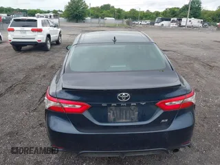 2019 Toyota Camry LE z VIN 4T1B11HK2KU738133, wystawiony jako IAAI lot #42499213 z przebiegiem 203 636 mil mil oraz . Historia ofert i sprzedaży dostępna na DreamBid. Obrazek 16.
