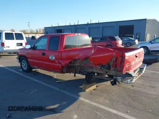 2006 Chevrolet Silverado 1500 Work Truck with VIN 1GCEC19X56Z256965, listed as a IAAI auction lot 40653848 with 254,976 mi miles. Bid and sale history available at carsss.com. Image 3.