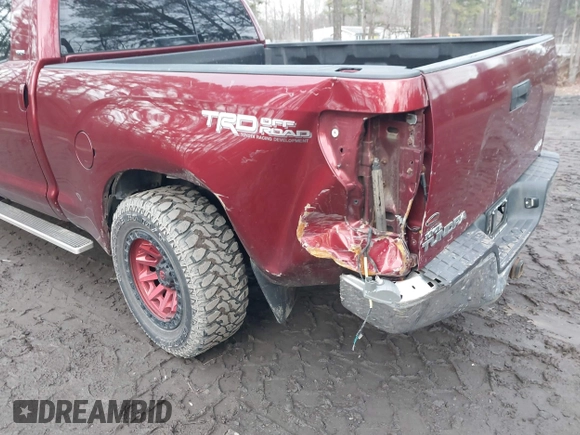 2010 Toyota Tundra 4WD Truck with VIN 5TFUM5F13AX008637, listed as a IAAI auction lot 41458700 with 212,845 mi miles. Bid and sale history available at carsss.com. Image 6.