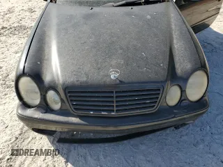 2002 Mercedes-Benz CLK 55 AMG with VIN WDBLK74G52T110954, listed as a Copart auction lot 43180405 with 137,828 mi miles and Clean Title. Bid and sale history available at DreamBid. Image 11.
