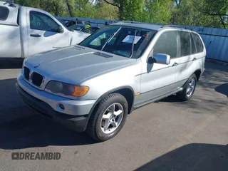 2002 BMW X5 3.0i with VIN 5UXFA53552LP28490, listed as a IAAI auction lot 42120379 with 137,272 mi miles. Bid and sale history available at carsss.com. Image 2.