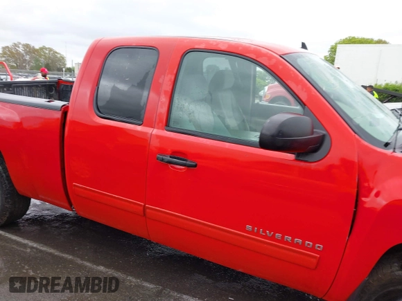 2012 Chevrolet Silverado 1500 LT with VIN 1GCRKSE77CZ327773, listed as a IAAI auction lot 41935755 with Not Provided miles and . Bid and sale history available at DreamBid. Image 12.