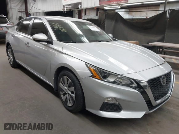 2019 Nissan Altima S with VIN 1N4BL4BV3KC104750, listed as a IAAI auction lot 41721052 with 76,971 mi miles and . Bid and sale history available at carsss.com. Image 1.