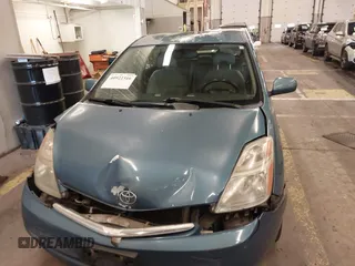 2006 Toyota Prius with VIN JTDKB20U463129691, listed as a IAAI auction lot 40922316 with 301,945 mi miles. Bid and sale history available at carsss.com. Image 12.