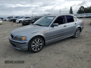 2004 BMW 3 Series 330xi with VIN WBAEW534X4PN33452, listed as a Copart auction lot 54746735 with 135,729 mi miles and Salvage title. Bid and sale history available at DreamBid. Image 1.