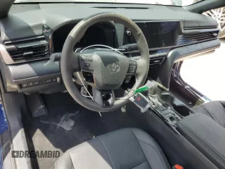 2025 Toyota Camry LE z VIN 4T1DAACK9SU000961, wystawiony jako Copart lot #58364245 z przebiegiem 11 465 mil mil oraz Szkoda całkowita • Salvage title. Historia ofert i sprzedaży dostępna na DreamBid. Obrazek 8.
