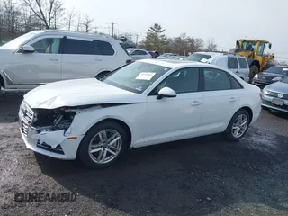 2017 Audi A4 Premium z VIN WAUANAF40HN050253, wystawiony jako IAAI lot #41346064 z przebiegiem Nie podano mil oraz . Historia ofert i sprzedaży dostępna na DreamBid. Obrazek 14.