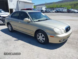 2004 Hyundai Sonata with VIN KMHWF25S94A048669, listed as a IAAI auction lot 42109535 with 157,687 mi miles. Bid and sale history available at carsss.com. Image 1.