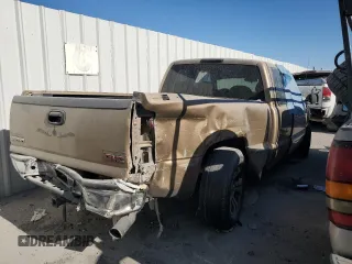 2000 GMC New Sierra 1500 SL with VIN 1GTEC19V8YZ152553, listed as a Copart auction lot 74640134 with 0 mi miles and Non Repairable. Bid and sale history available at carsss.com. Image 3.