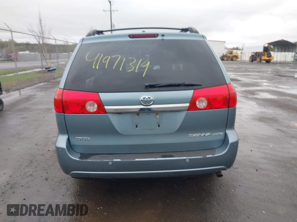 2008 Toyota Sienna XLE with VIN 5TDZK22C48S153784, listed as a IAAI auction lot 41971319 with 126,071 mi miles. Bid and sale history available at carsss.com. Image 17.