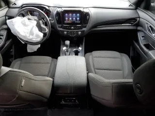 2022 Chevrolet Traverse LT Cloth with VIN 1GNERGKW2NJ176076, listed as a Copart auction lot 88802565 with 109,815 mi miles and Salvage Title. Bid and sale history available at carsss.com. Image 8.