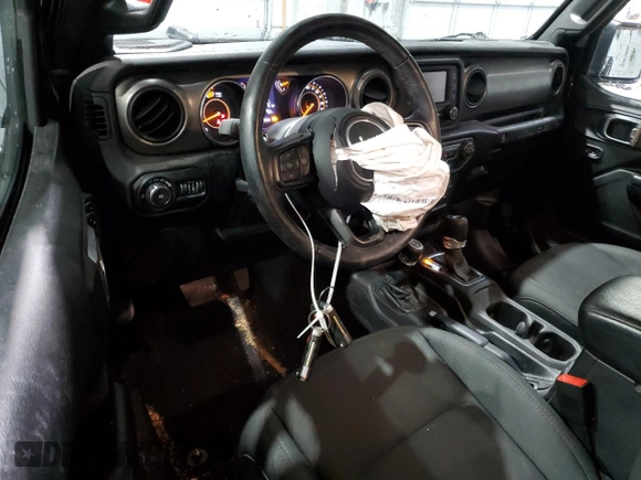 2020 Jeep Wrangler Sport S with VIN 1C4GJXAN0LW131400, listed as a Copart auction lot 44266995 with 73,576 mi miles and Salvage title. Bid and sale history available at DreamBid. Image 8.