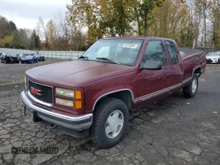 1996 GMC Sierra 1500 z VIN 2GTEK19R2T1548629, wystawiony jako Copart lot #82445804 z przebiegiem 113 284 mil mil oraz Szkoda całkowita • Salvage title. Historia ofert i sprzedaży dostępna na DreamBid. Obrazek 1.