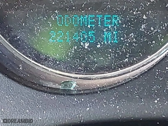 2010 Chevrolet Avalanche LT with VIN 3GNVKFE06AG280359, listed as a IAAI auction lot 41308118 with 221,405 mi miles. Bid and sale history available at carsss.com. Image 7.