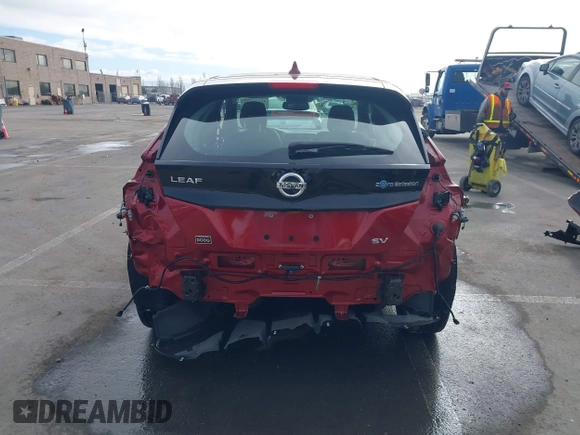 2019 Nissan LEAF SV z VIN 1N4AZ1CP2KC301692, wystawiony jako IAAI lot #41255433 z przebiegiem 36 916 mil mil oraz . Historia ofert i sprzedaży dostępna na DreamBid. Obrazek 17.
