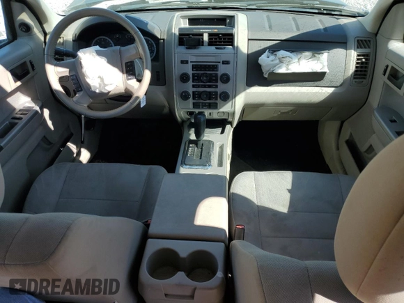 2012 Ford Escape XLT с VIN 1FMCU9DG0CKA93443, выставлен на аукционе Copart как лот 52761705 с пробегом 185 070 миль миль и Списание • Salvage title. История ставок и продаж доступна на DreamBid. Изображение 8.