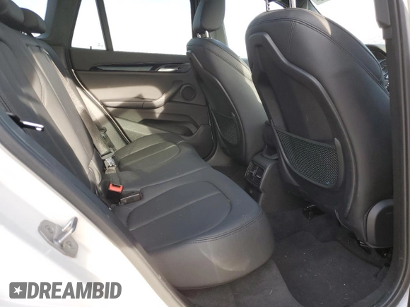 2018 BMW X1 xDrive28i with VIN WBXHT3C38J5K27008, listed as a Copart auction lot 45765683 with 21,876 mi miles. Bid and sale history available at carsss.com. Image 10.
