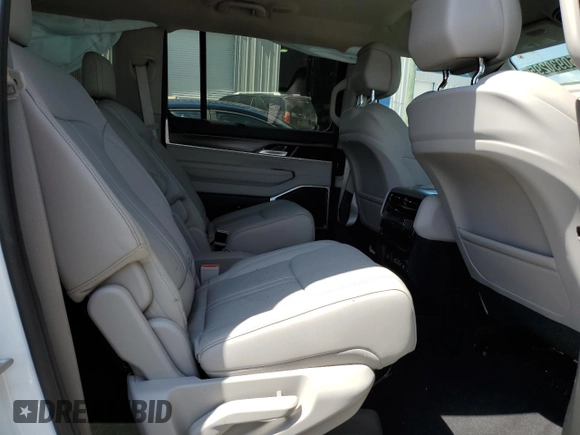 2024 Jeep Wagoneer Series III with VIN 1C4SJVDP1RS168807, listed as a Copart auction lot 50930295 with Not provided miles and Clean title. Bid and sale history available at DreamBid. Image 10.