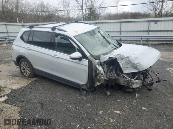 2018 Volkswagen Tiguan S z VIN 3VV0B7AX6JM115961, wystawiony jako Copart lot #51405135 z przebiegiem 92 096 mil mil oraz Szkoda całkowita • Salvage title. Historia ofert i sprzedaży dostępna na DreamBid. Obrazek 4.