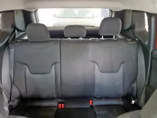 2017 Jeep Renegade Latitude z VIN ZACCJBBB5HPF26425, wystawiony jako Copart lot #57722135 z przebiegiem 59 225 mil mil oraz Czysty tytuł • Clean title. Historia ofert i sprzedaży dostępna na DreamBid. Obrazek 10.