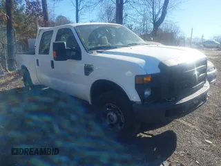 2009 Ford F-250 XL z VIN 1FTSW21YX9EA70435, wystawiony jako IAAI lot #41133382 z przebiegiem 136 187 mil mil oraz . Historia ofert i sprzedaży dostępna na DreamBid. Obrazek 1.