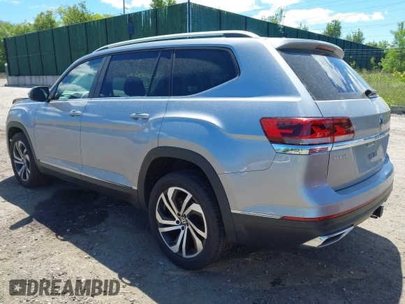 2023 Volkswagen Atlas SEL z VIN 1V2BR2CA2PC510744, wystawiony jako IAAI lot #42292142 z przebiegiem 20 612 mil mil oraz . Historia ofert i sprzedaży dostępna na DreamBid. Obrazek 3.