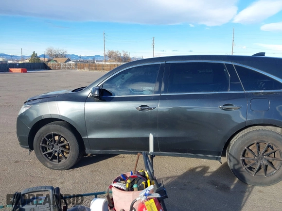 2014 Acura MDX with VIN 5FRYD3H28EB020910, listed as a IAAI auction lot 41035233 with 1 mi miles. Bid and sale history available at carsss.com. Image 14.