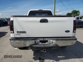 2006 Ford Super Duty F-250 XL with VIN 1FTSX21P06EC87623, listed as a Copart auction lot 54385985 with 211,691 mi miles and Clean Title. Bid and sale history available at carsss.com. Image 6.