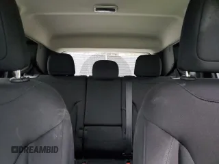 2018 Jeep Renegade Latitude z VIN ZACCJBBB7JPJ39426, wystawiony jako Copart lot #84618564 z przebiegiem Nie podano mil oraz Szkoda całkowita • Salvage title. Historia ofert i sprzedaży dostępna na DreamBid. Obrazek 10.