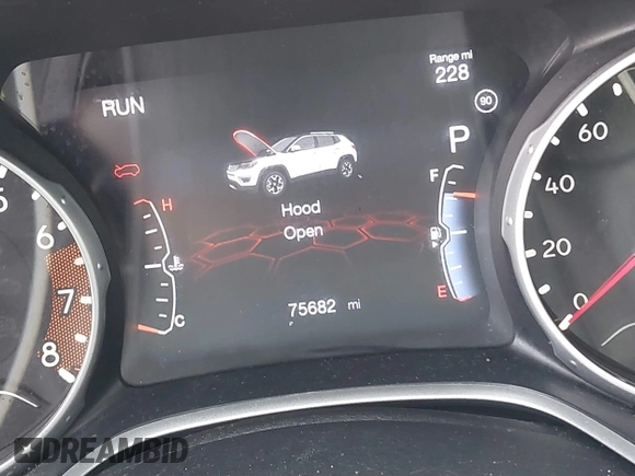 2019 Jeep Compass Limited with VIN 3C4NJCCB9KT793600, listed as a IAAI auction lot 41558619 with 75,682 mi miles. Bid and sale history available at carsss.com. Image 15.