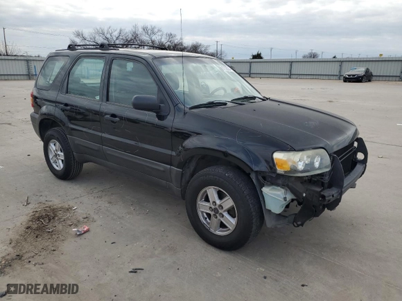 2007 Ford Escape XLS with VIN 1FMYU02Z97KB08307, listed as a Copart auction lot 87320234 with 121,746 mi miles and Salvage Title. Bid and sale history available at carsss.com. Image 4.