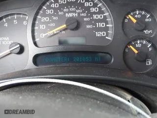 2005 Chevrolet Silverado 1500 Work Truck with VIN 1GCEC14X35Z189059, listed as a IAAI auction lot 41624369 with 201,053 mi miles. Bid and sale history available at carsss.com. Image 7.