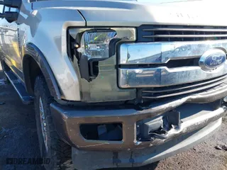 2017 Ford Super Duty F-250 SRW Lariat with VIN 1FT7W2BT3HEB17232, listed as a IAAI auction lot 41227595 with 243,424 mi miles. Bid and sale history available at carsss.com. Image 6.