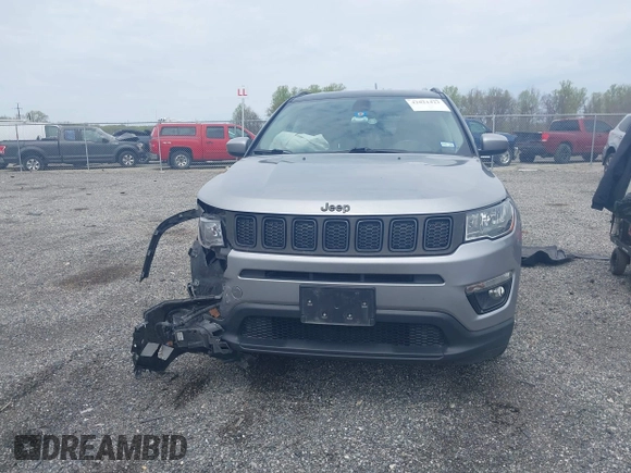 2020 Jeep Compass Altitude z VIN 3C4NJCBB8LT105248, wystawiony jako IAAI lot #42021423 z przebiegiem 93 004 mil mil oraz . Historia ofert i sprzedaży dostępna na DreamBid. Obrazek 12.